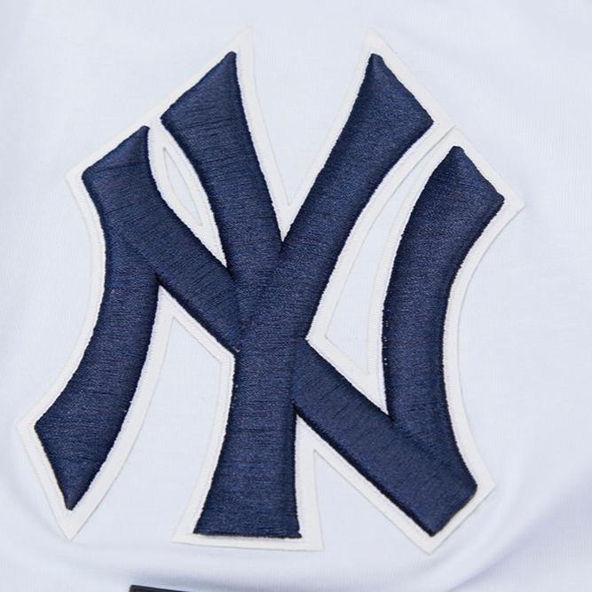 New York Yankees Pro Standard MLB Classic Chenille T-Shirt - White