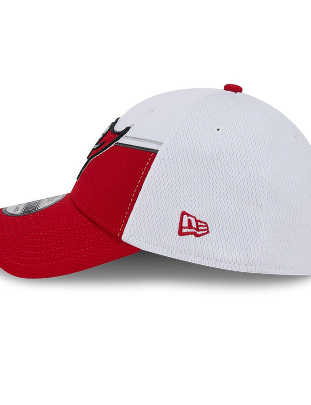 Tampa Bay Buccaneers New Era NFL 23 Sideline 39THIRTY Stretch-Fit Hat - White