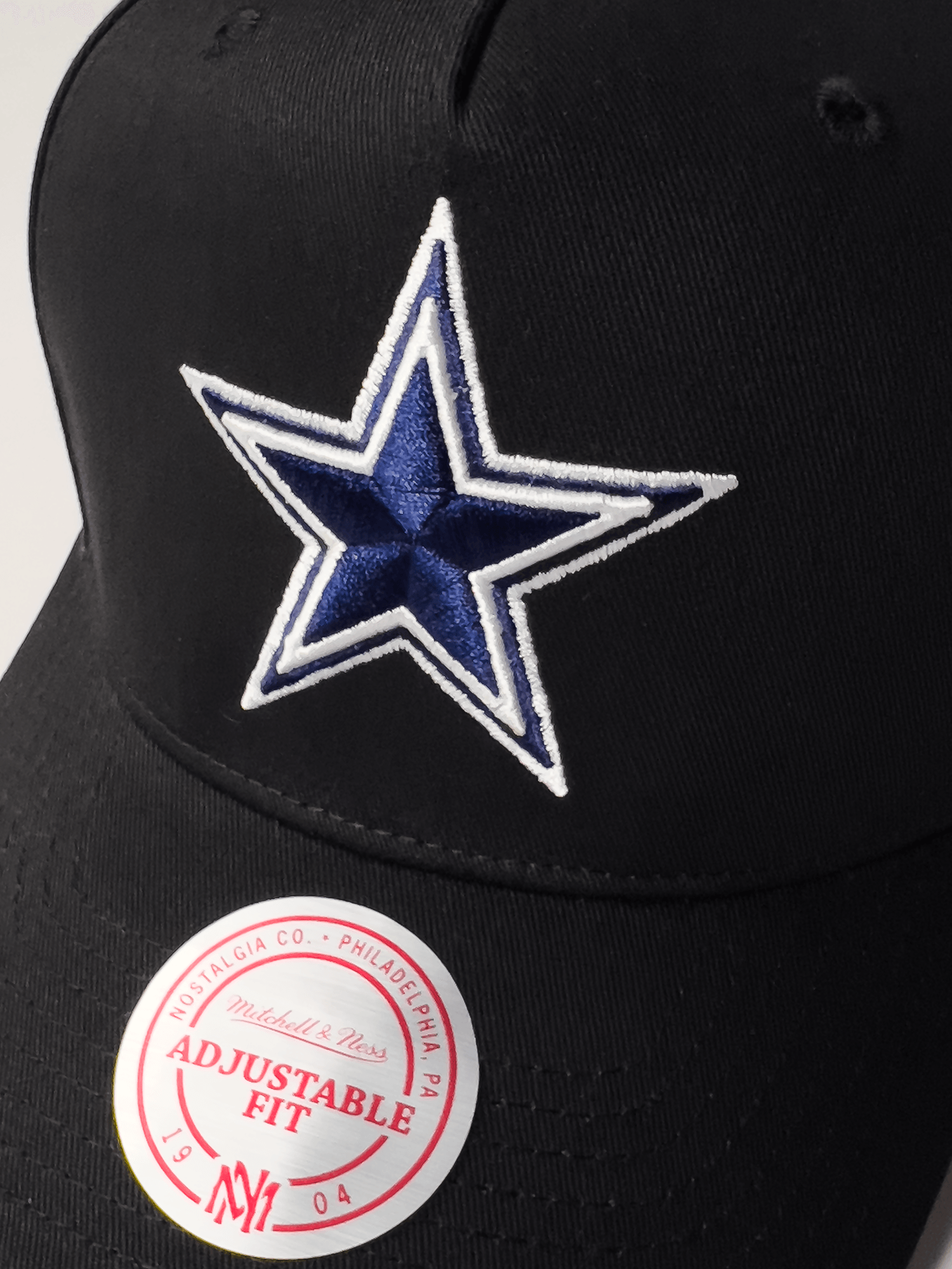 Dallas Cowboys Mitchell & Ness NFL Throwback MVP Snapback Hat - Black