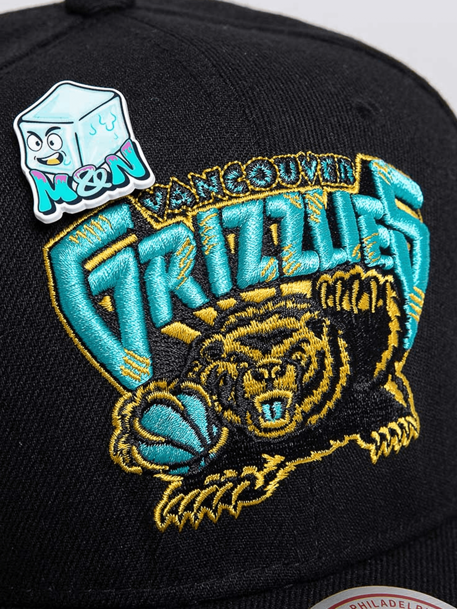 Memphis Grizzlies Mitchell & Ness NBA Ice Cold Pro Crown Snapback Hat - Black