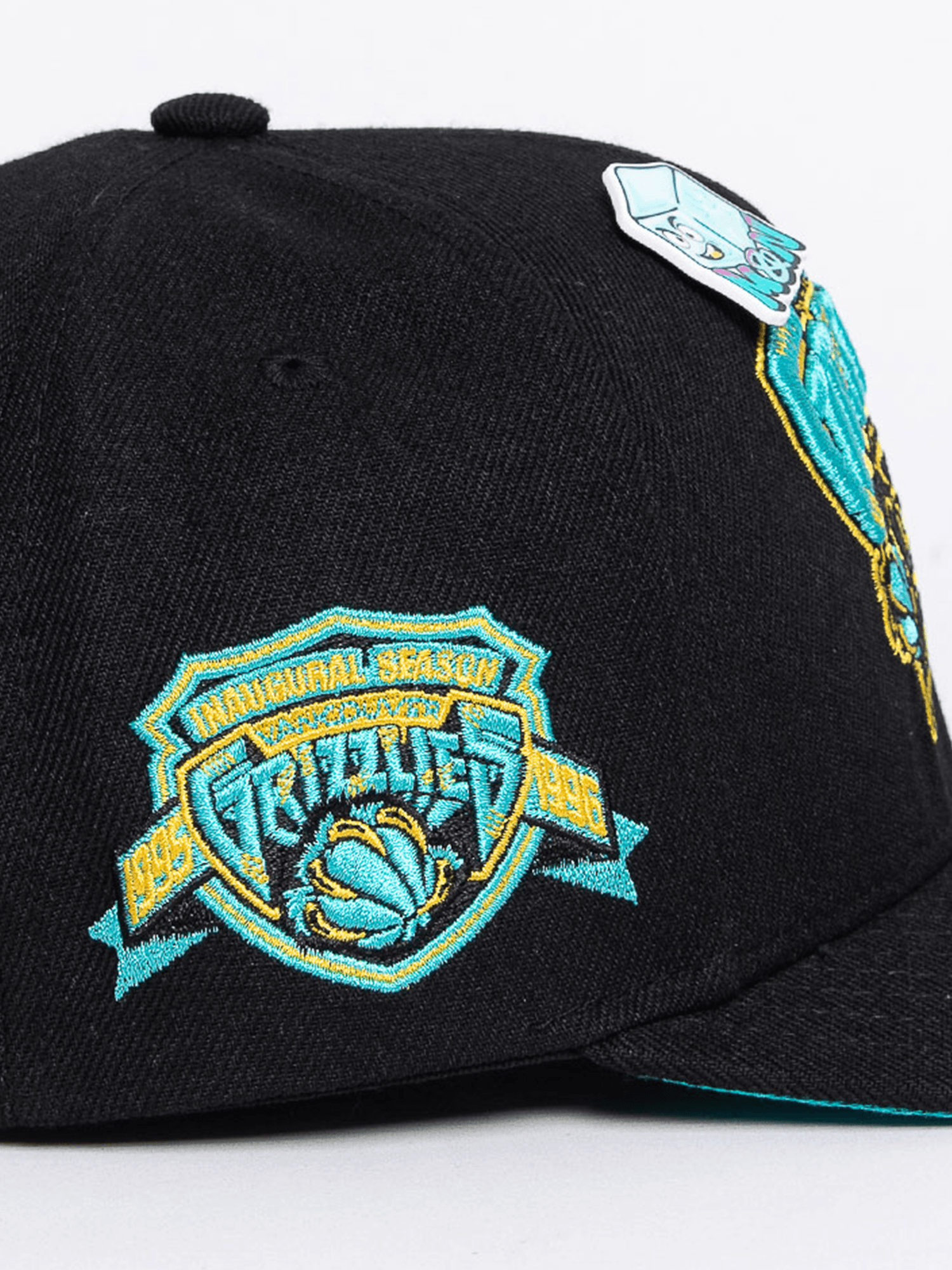 Memphis Grizzlies Mitchell & Ness NBA Ice Cold Pro Crown Snapback Hat - Black