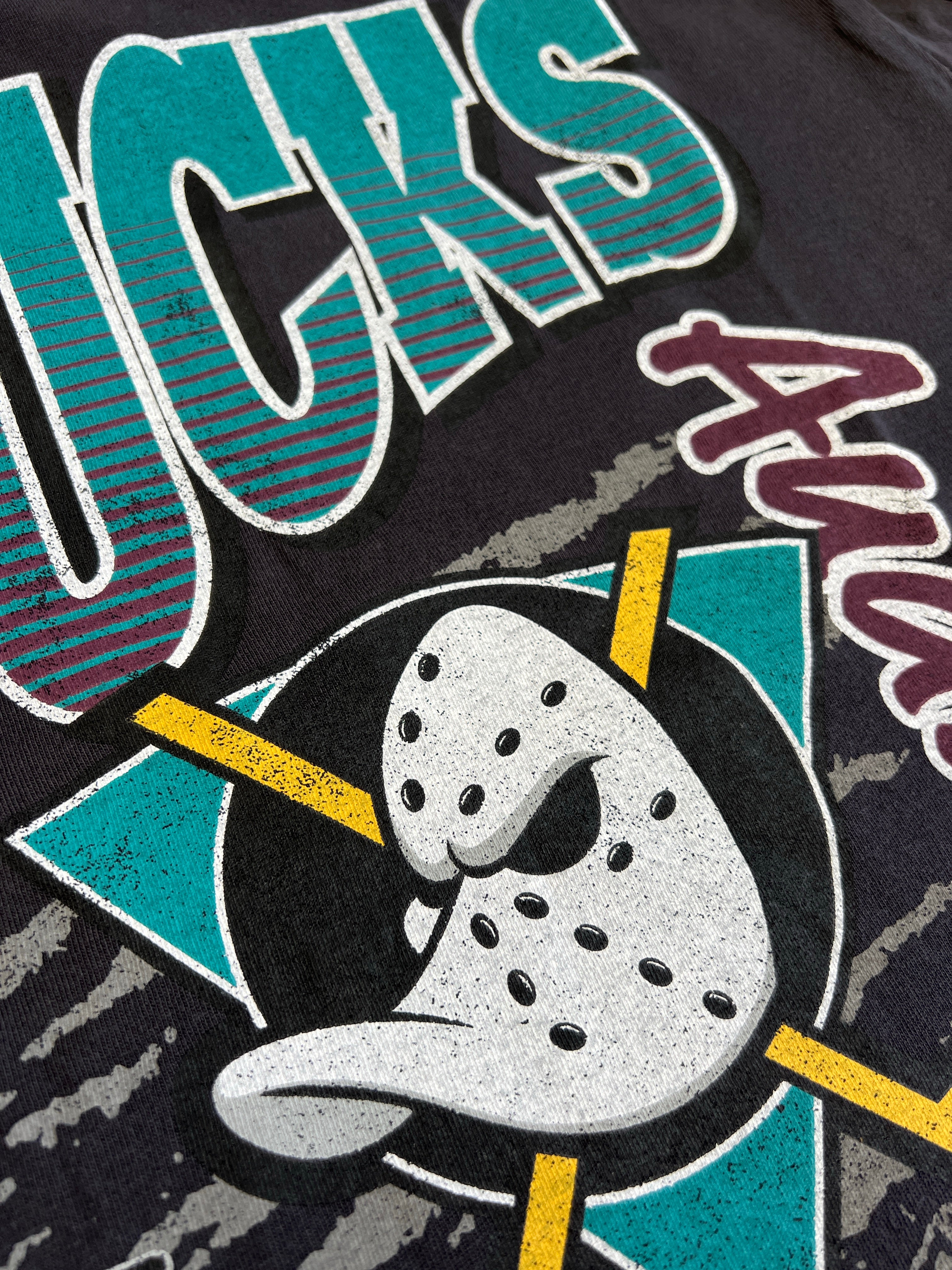 Anaheim Ducks Mitchell & Ness NHL Graphic Vintage T-Shirt - Overdyed Black