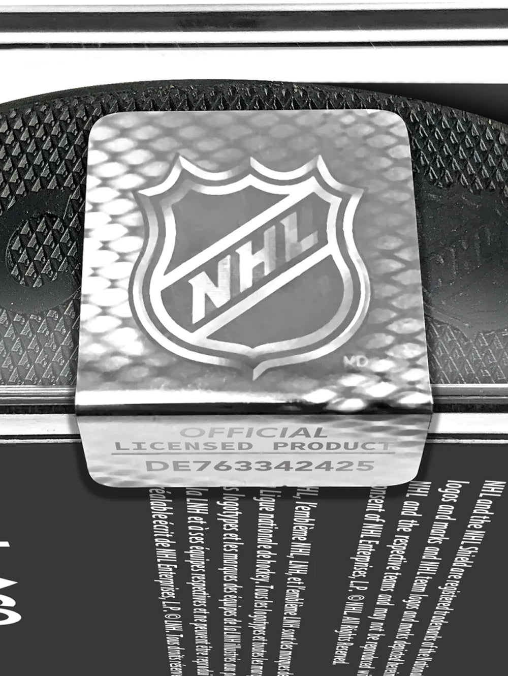 Anaheim Ducks Inglasco NHL 24-25 Official Game Puck In Cube