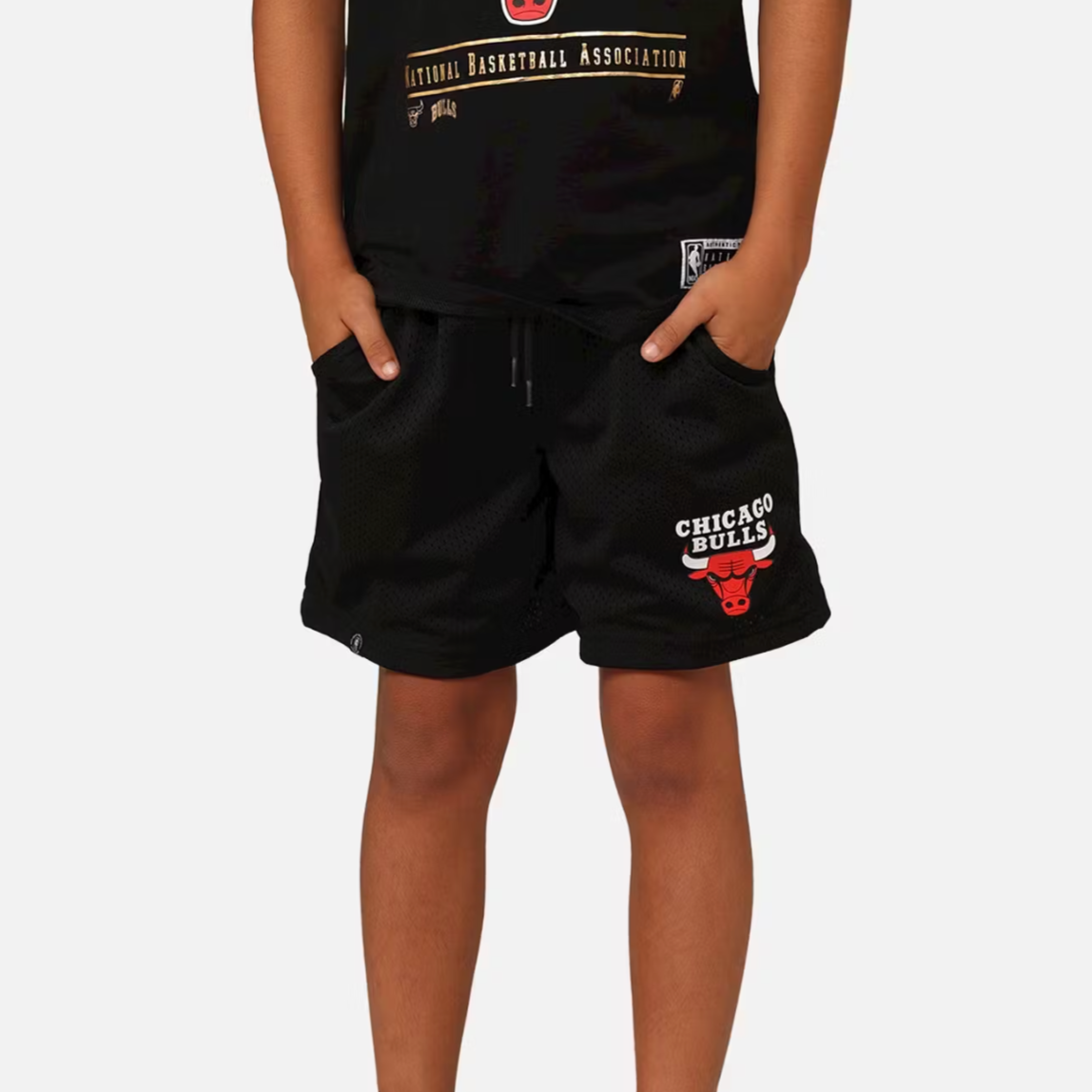 Youths Chicago Bulls NBA Team Logo Mesh Shorts - Black